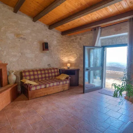 Holiday home Casa Vacanze Al Conservatore